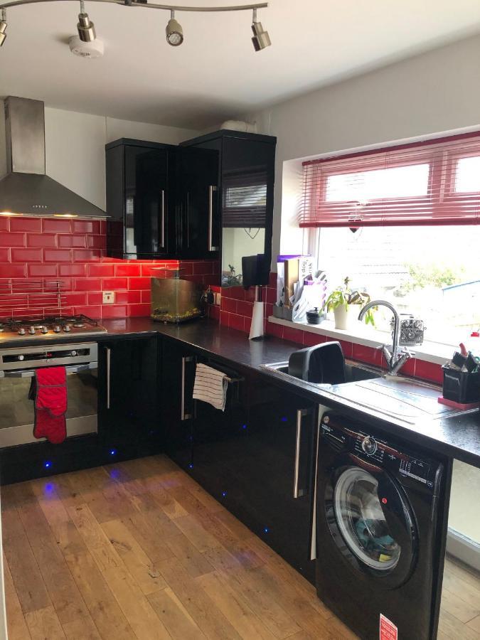 Six By The Sea - 2 Bed House - A Little Something For Everyone Saint Columb Minor Zewnętrze zdjęcie